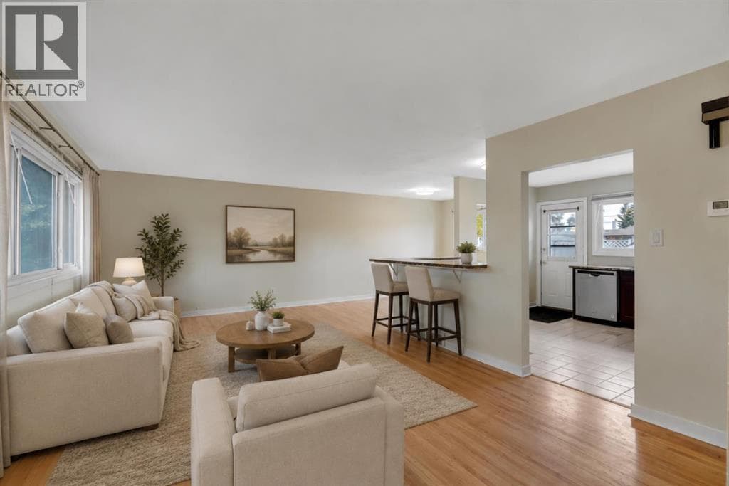 8432 Elbow Drive SW — photo 4
