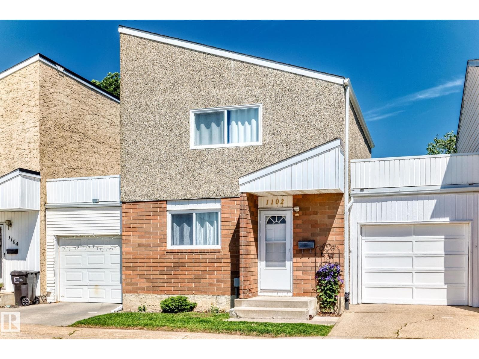 1102 MILLBOURNE RD E NW