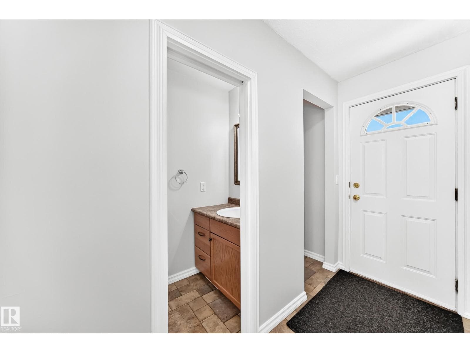 1102 MILLBOURNE RD E NW — photo 3
