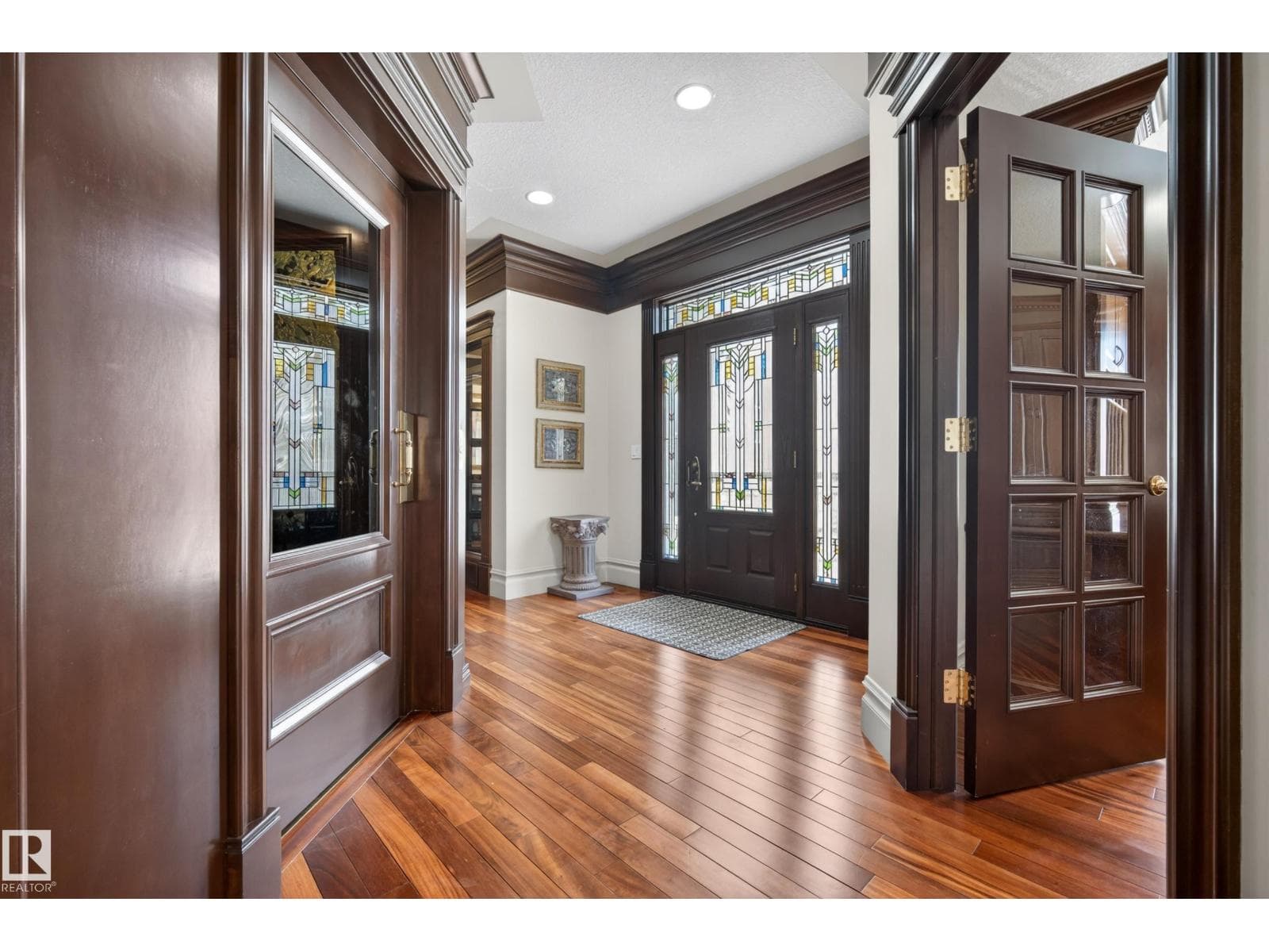 322 CALDWELL CL NW — photo 3