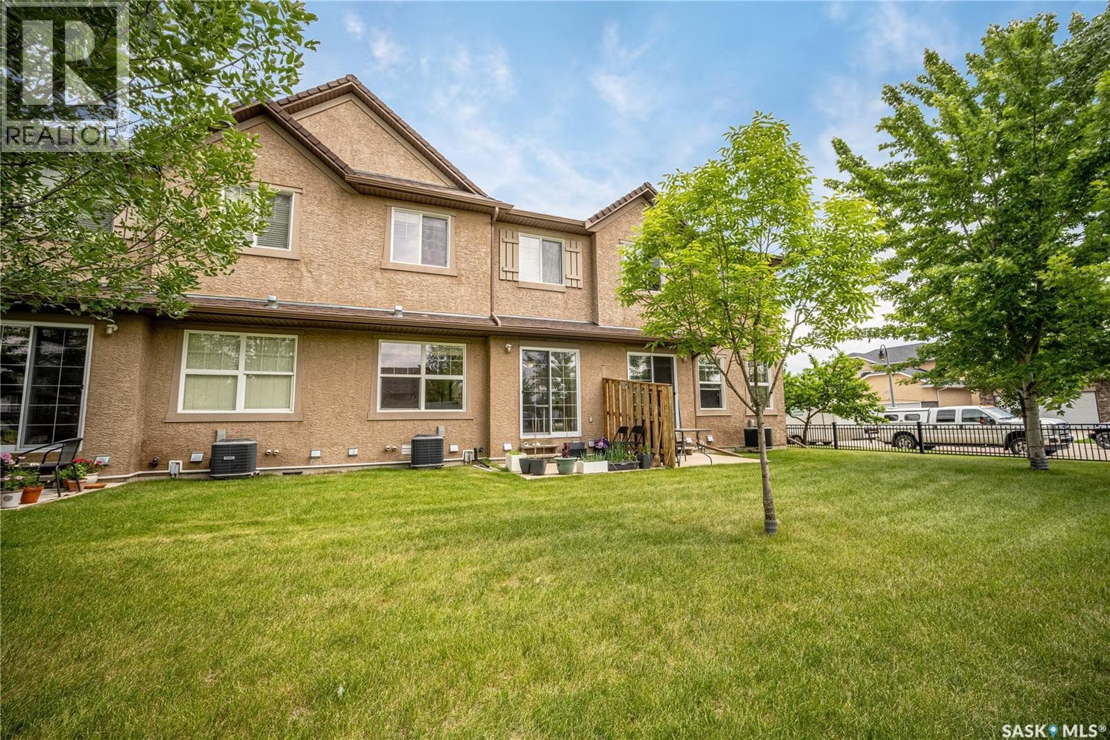 307 710 Gordon ROAD — photo 3