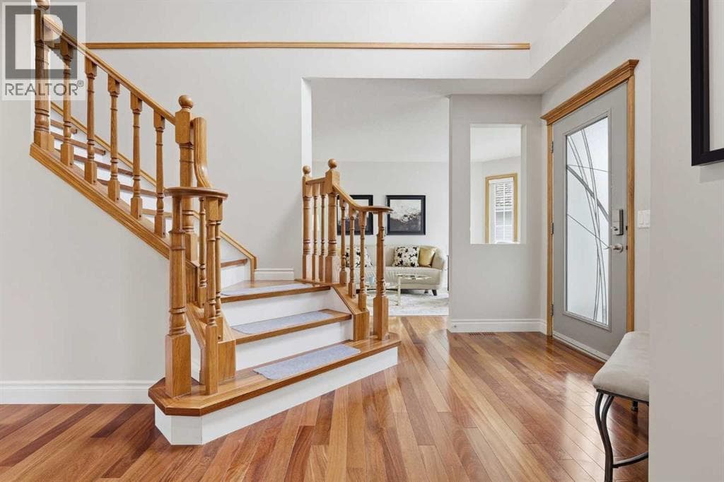 143 Douglasbank Place SE — photo 4
