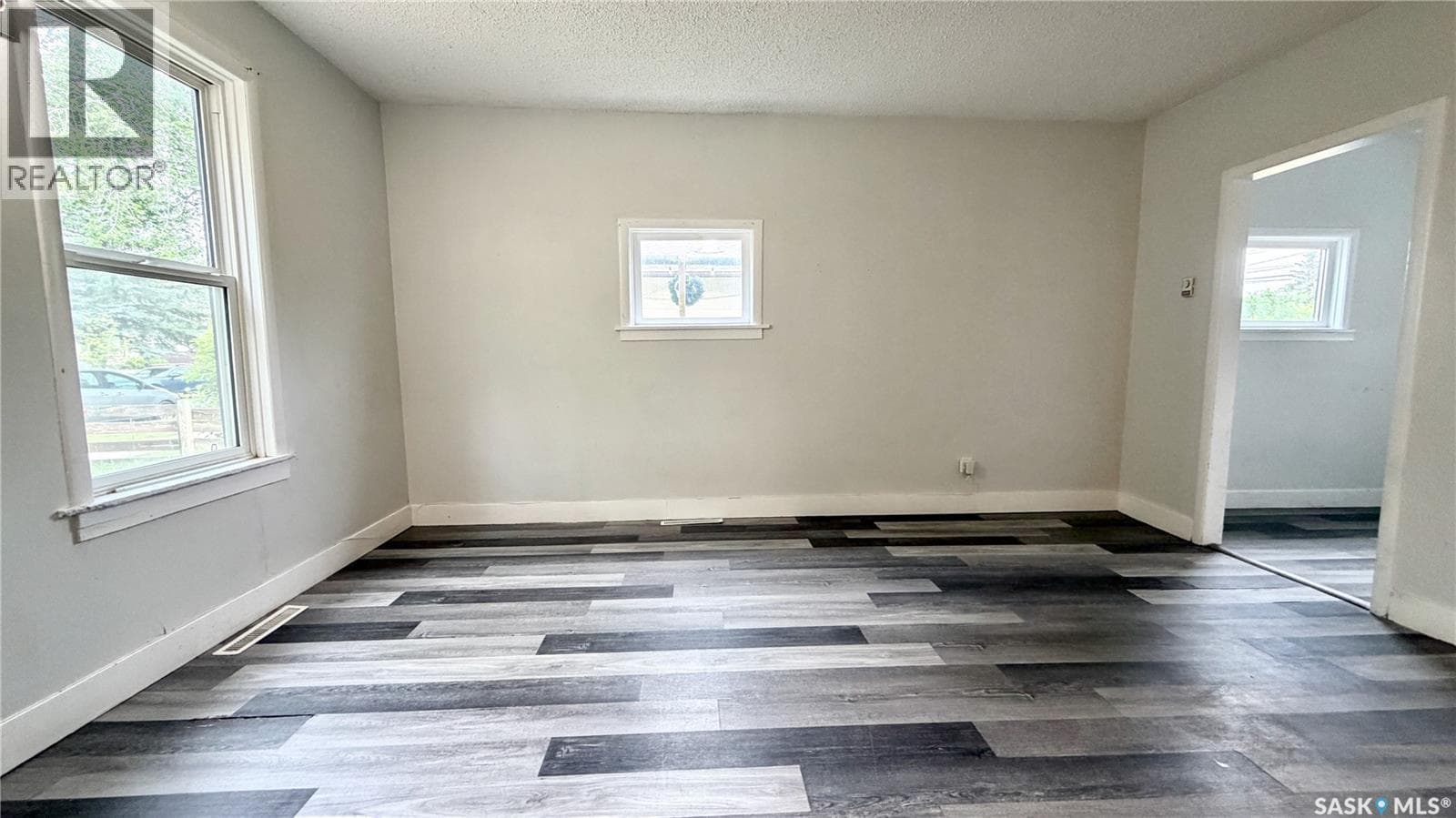 710 M AVENUE S — photo 3
