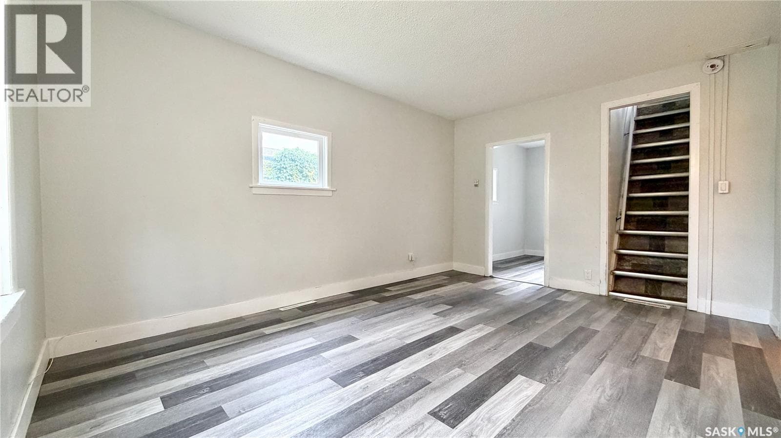 710 M AVENUE S — photo 4