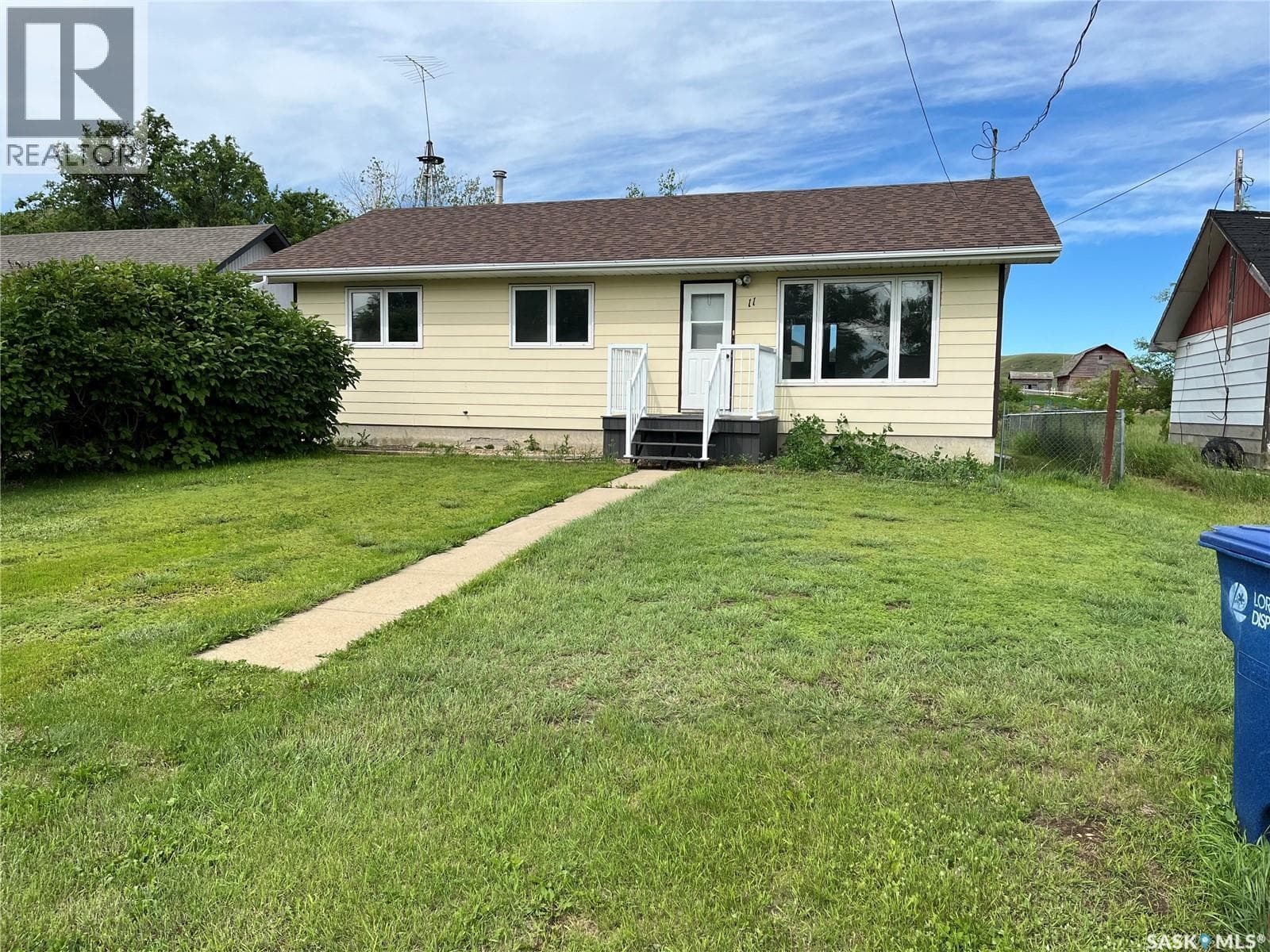 11 A AVENUE
