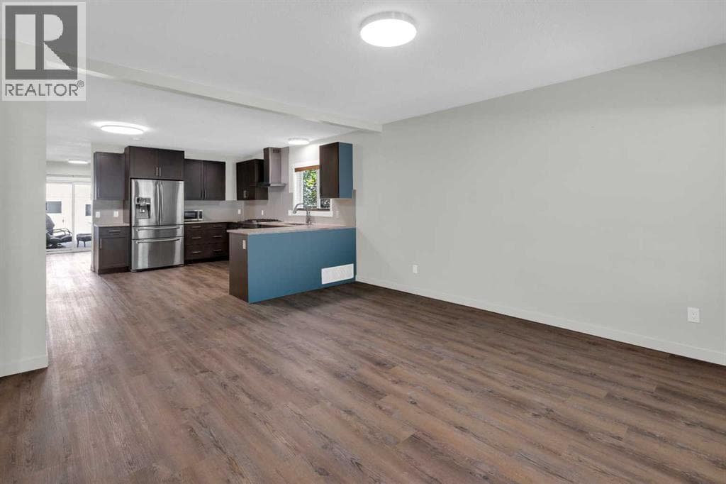 415 Centre Street — photo 5