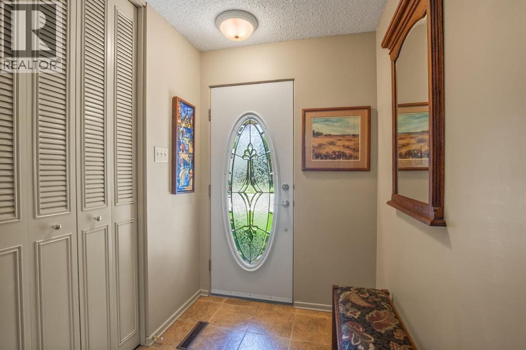 11 McCune Avenue — photo 2