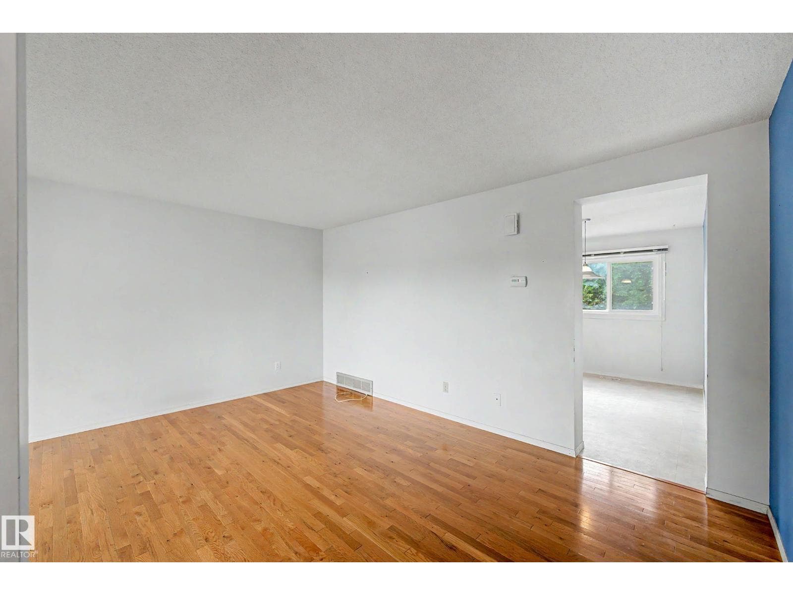 10211 171A AV NW — photo 2