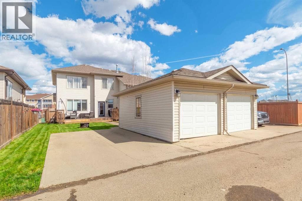 253 Grosbeak Way — photo 2