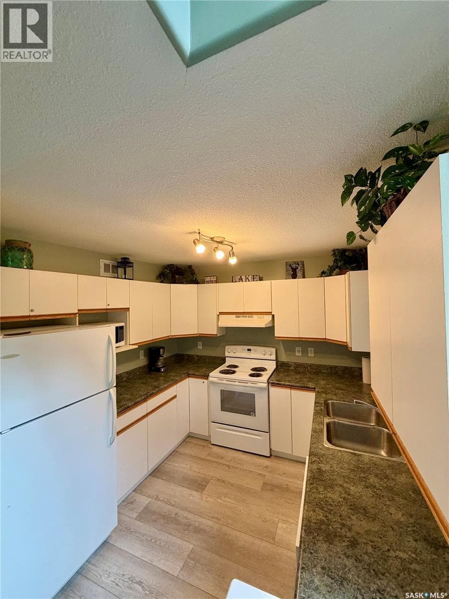17 Fairway DRIVE — photo 3