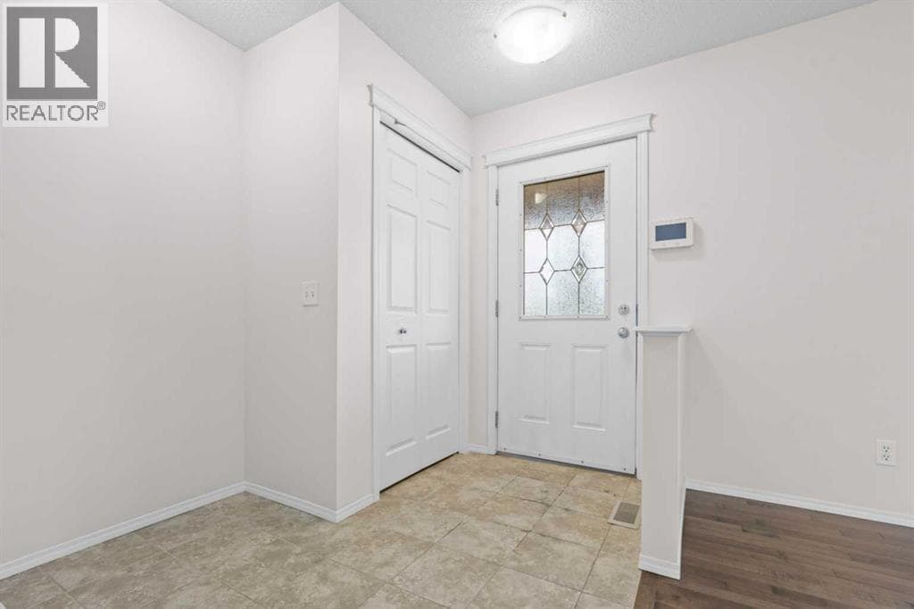 104 Copperstone Terrace SE — photo 3