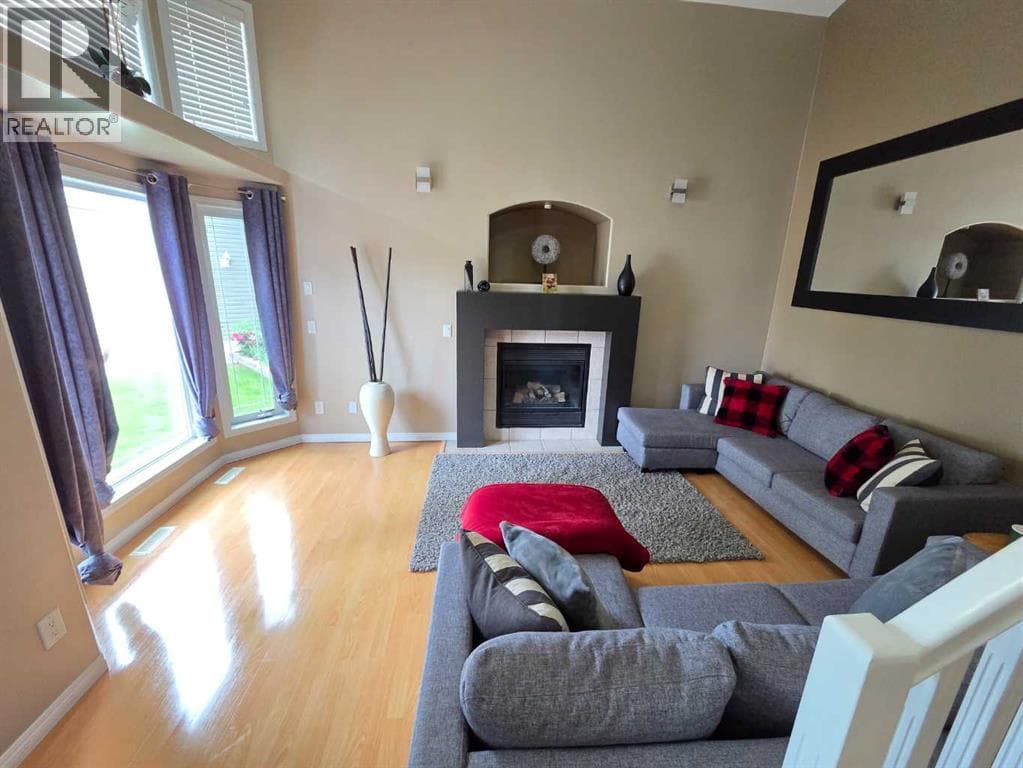 6409 98 A Street — photo 4