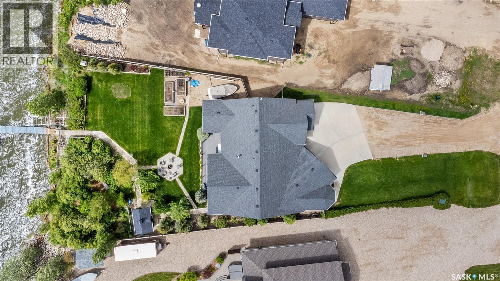 30 Pape DRIVE — photo 3