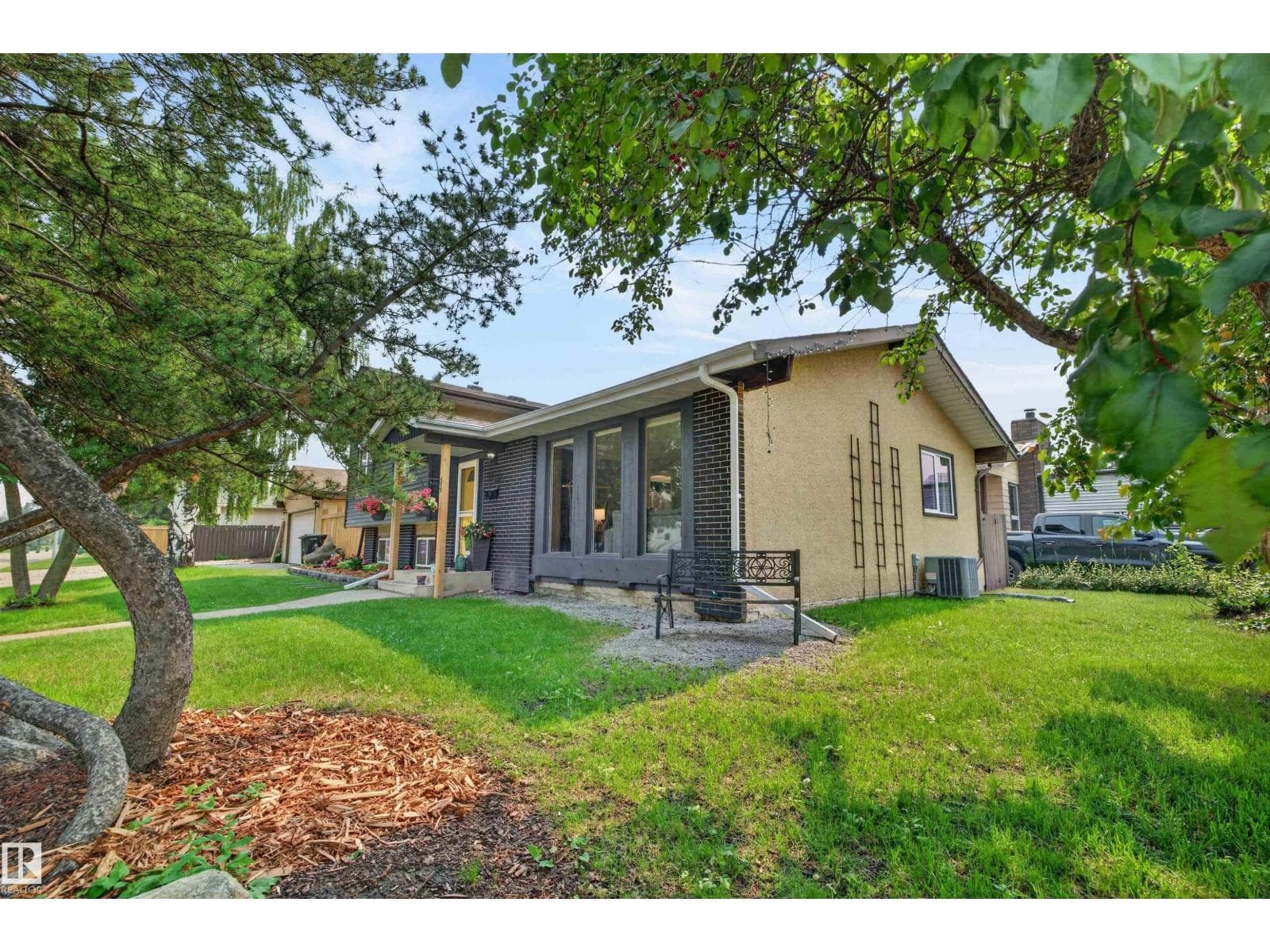 9410 80 ST — photo 3