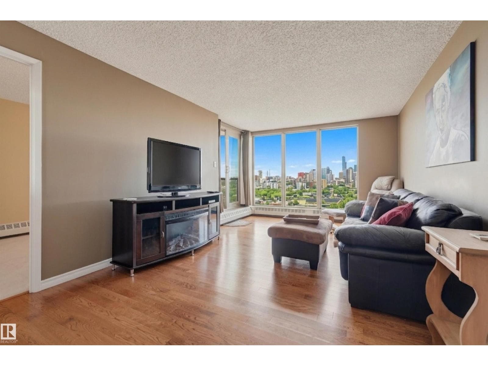 #1001 10149 SASKATCHEWAN DR NW — photo 3