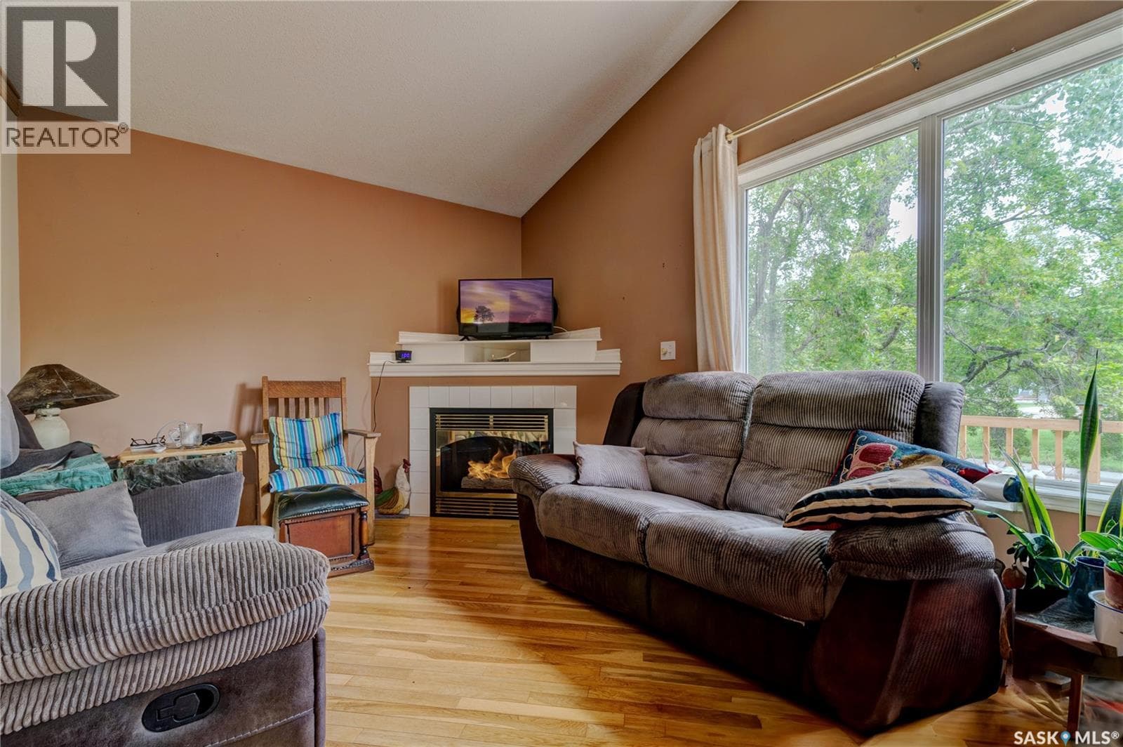 1340 Connaught STREET — photo 5