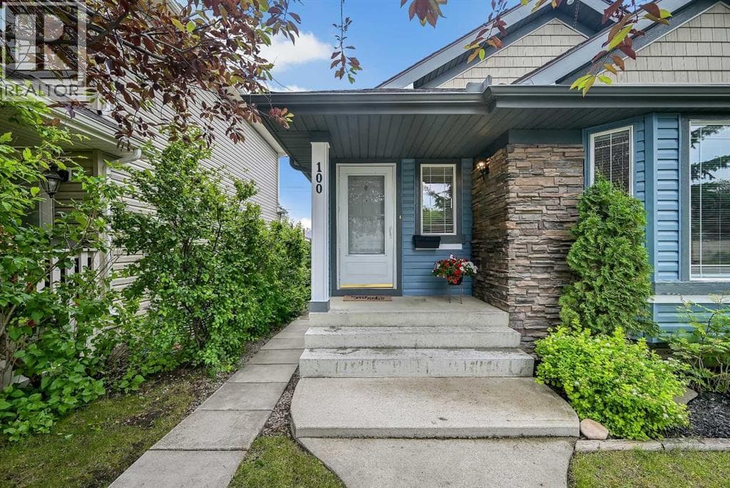 100 Somerside Grove SW