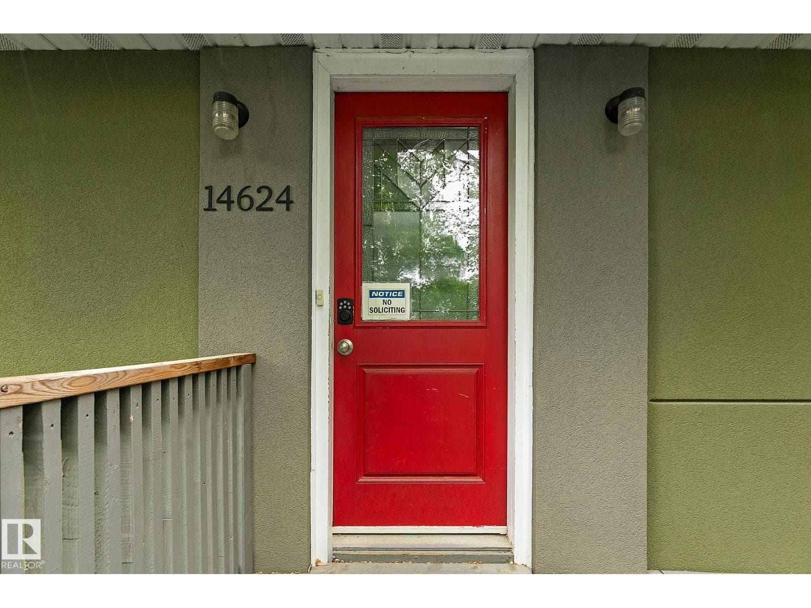 14624 110A AV NW — photo 2