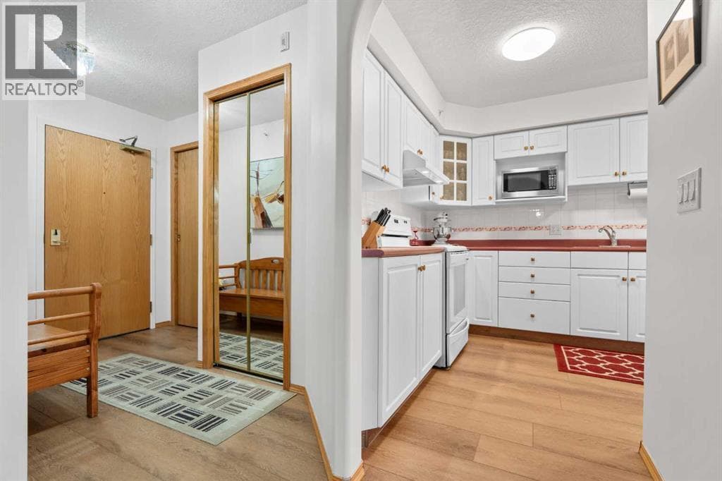 413, 7239 Sierra Morena Boulevard SW — photo 4