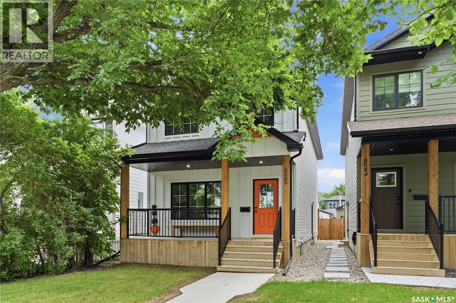 825 Osborne STREET — photo 2