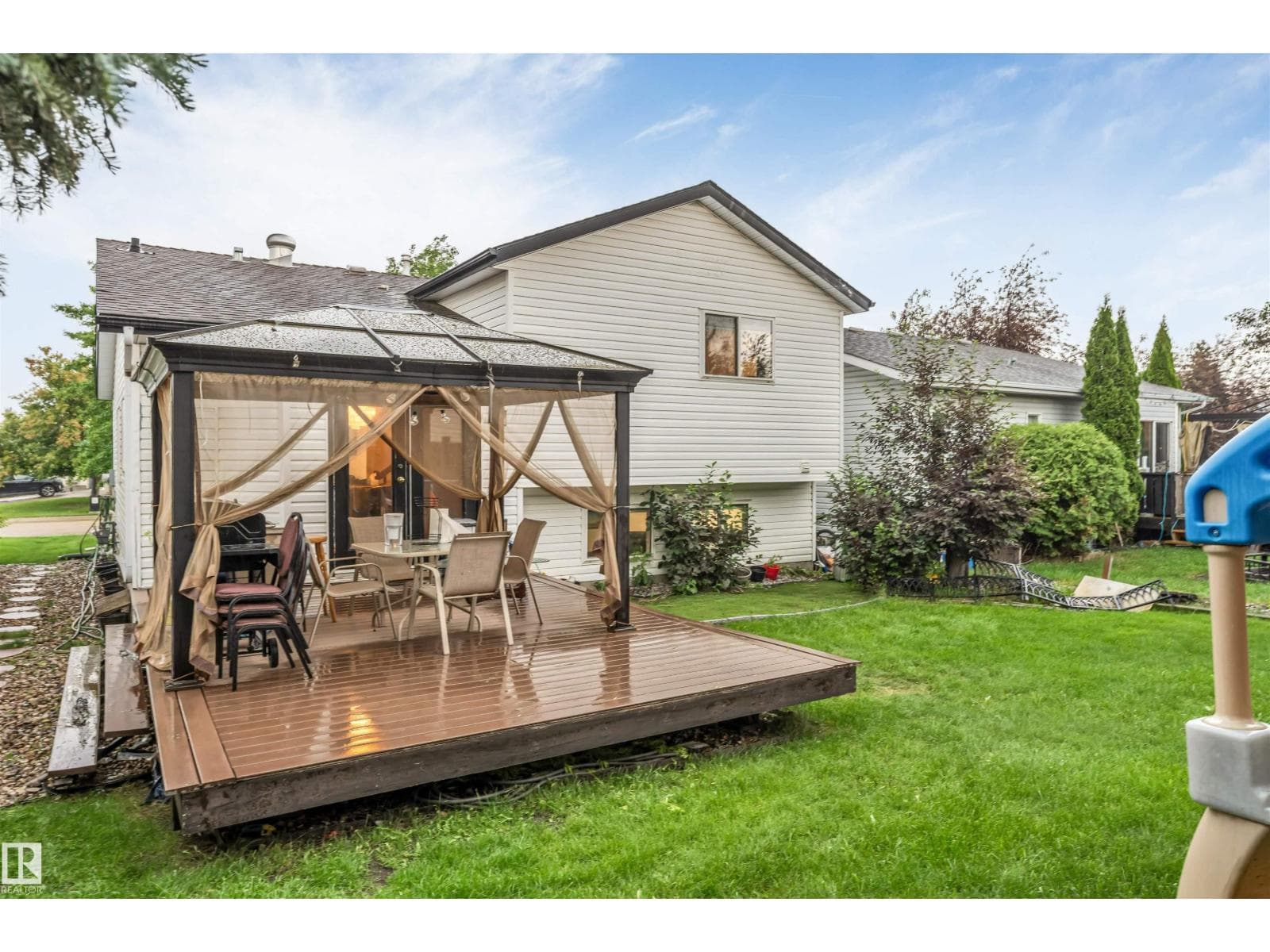 312 BERINGER CR NW — photo 4