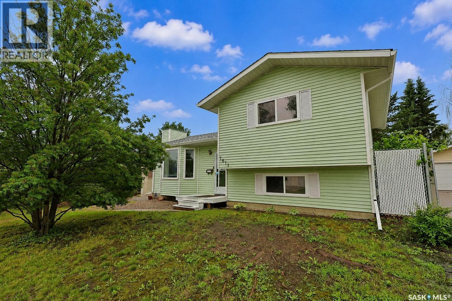 1611 Olive Diefenbaker DRIVE