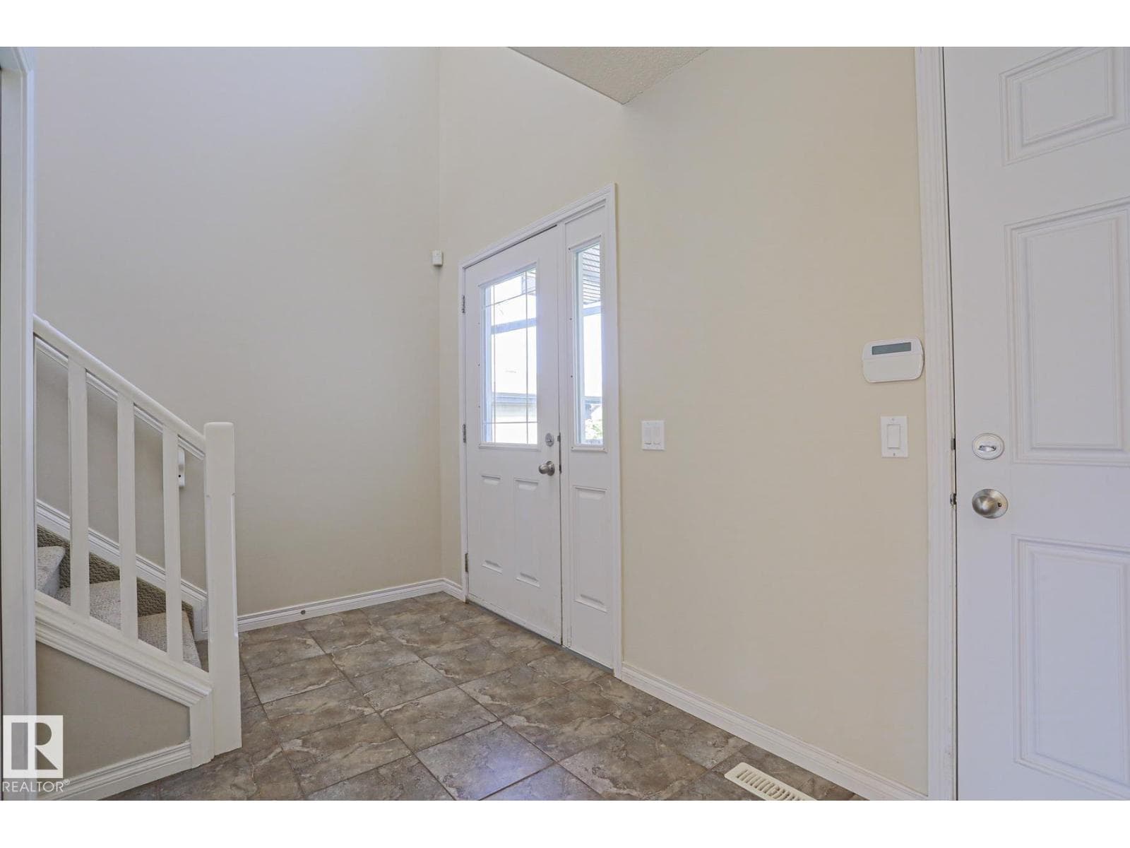 45 ASHTON GA — photo 3