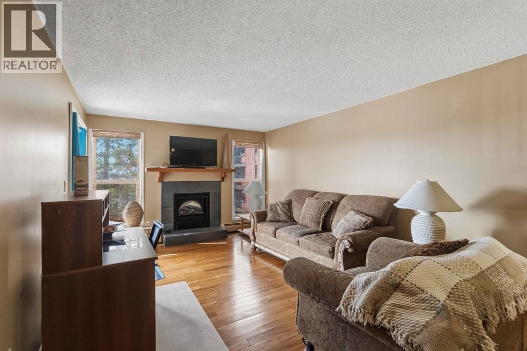 315, 610 Signal Road — photo 5