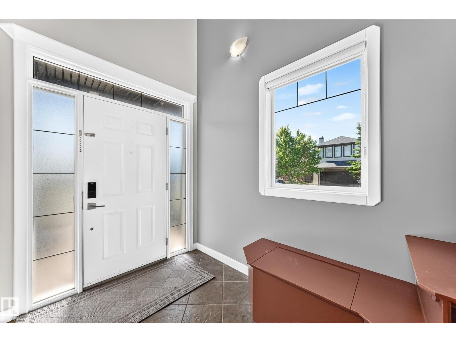 2984 MCPHADDEN WY SW — photo 3