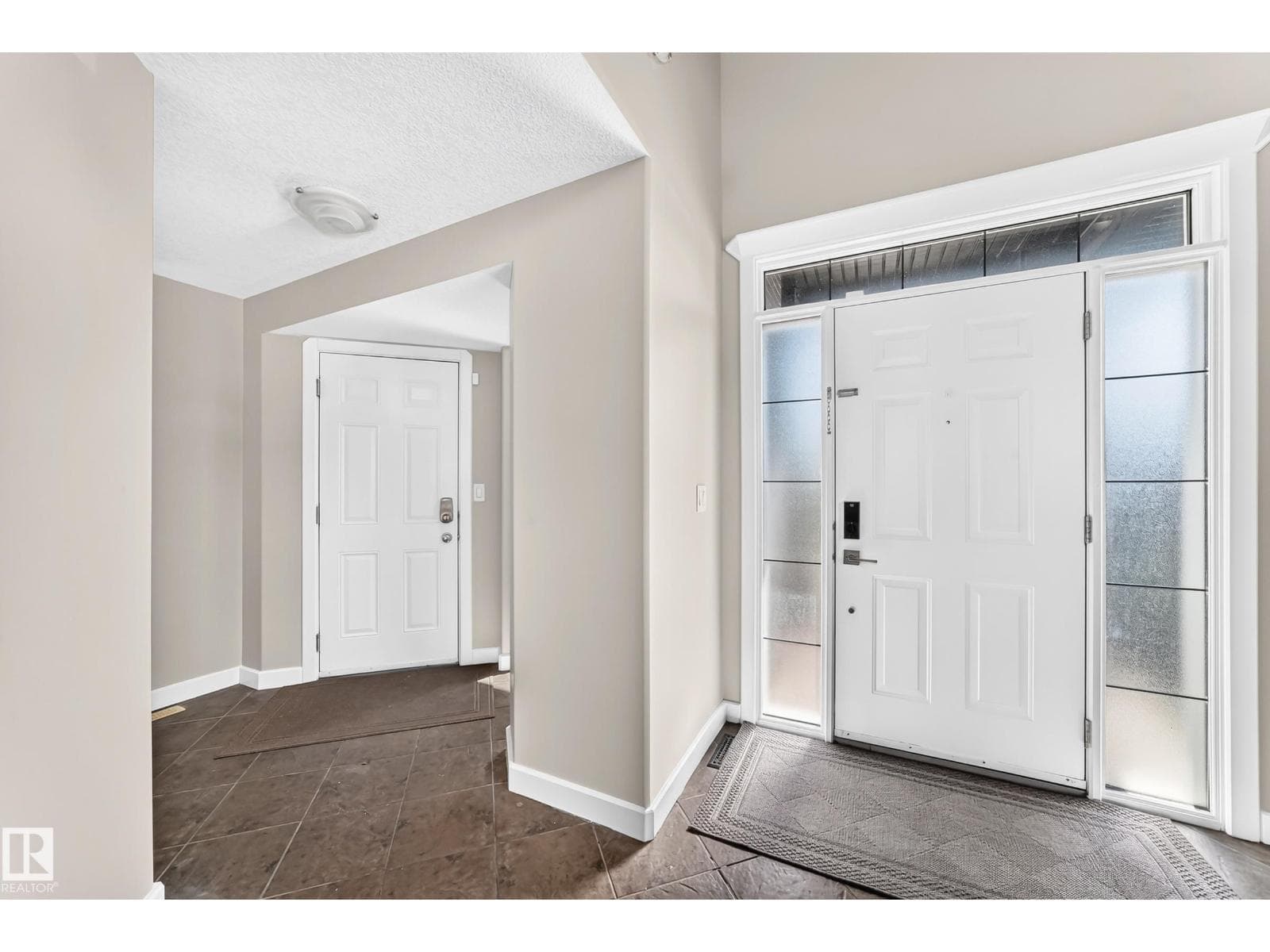 2984 MCPHADDEN WY SW — photo 4