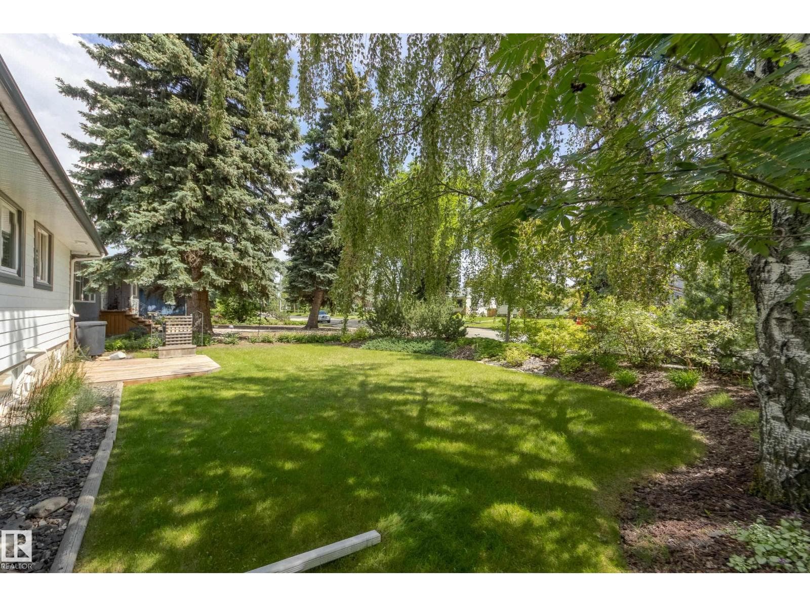 9503 77 ST NW — photo 3