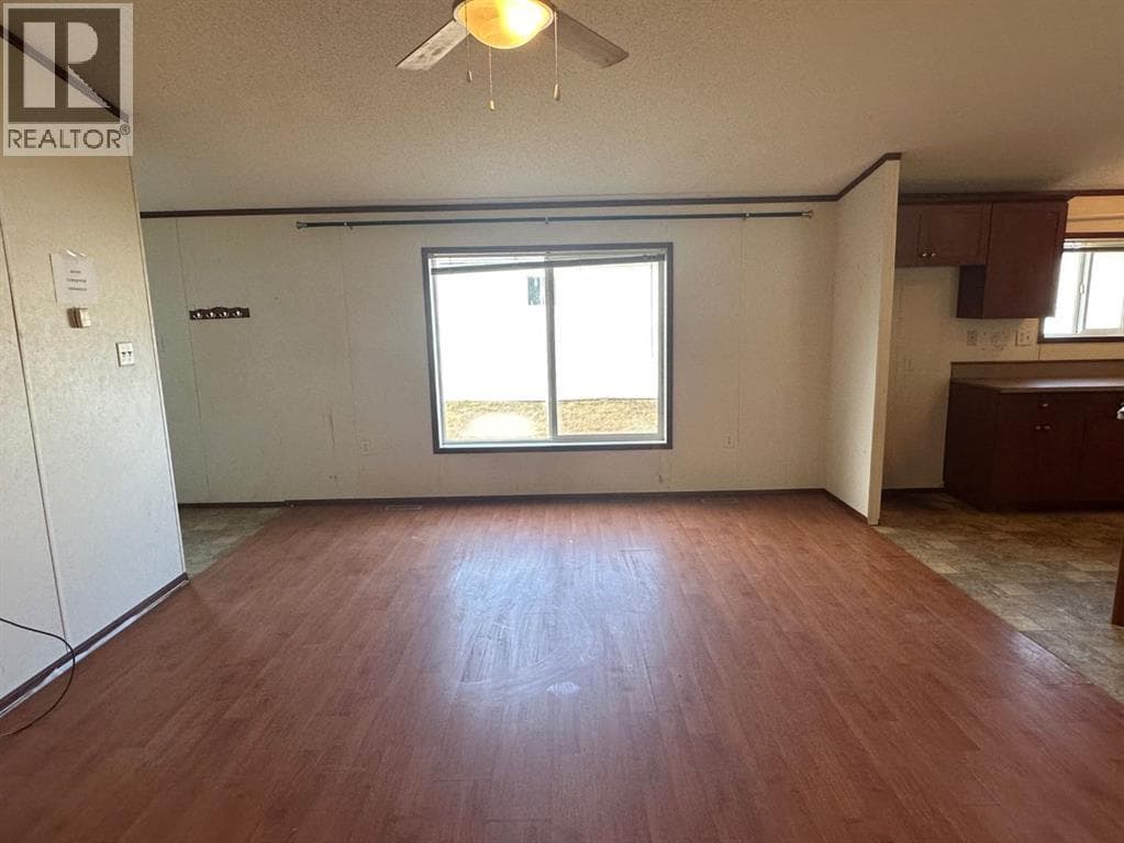 223 Mawdsley Crescent — photo 4