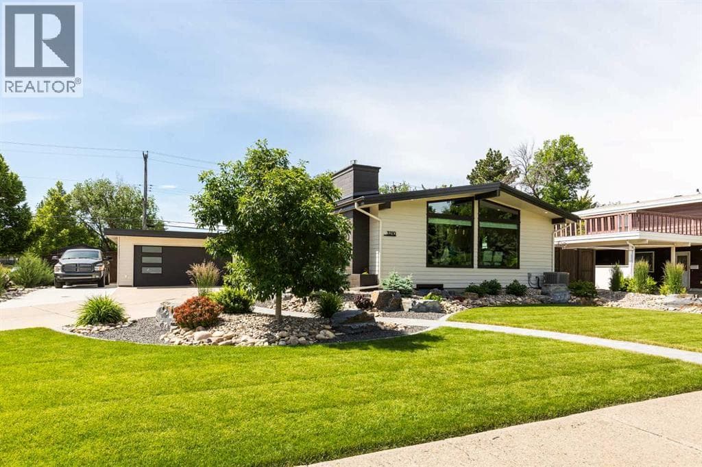 3210 South Parkside Drive