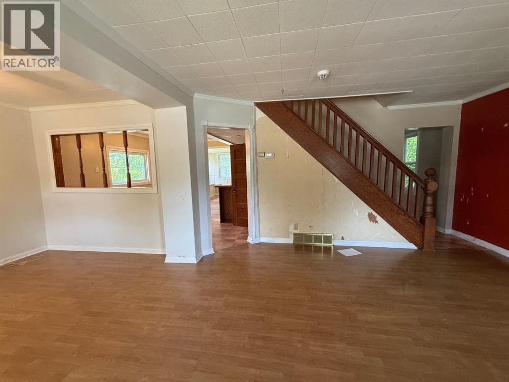 4904 58th Avenue — photo 3
