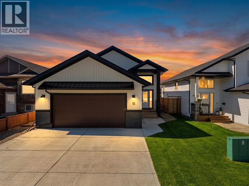 15 Aura Drive — photo 2
