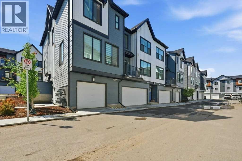 283, 380 Seton Villas SE