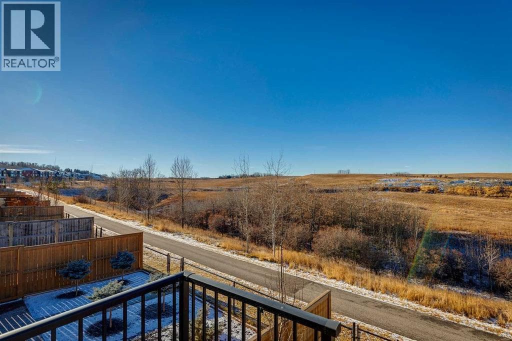 57 Crestridge Bay SW — photo 2