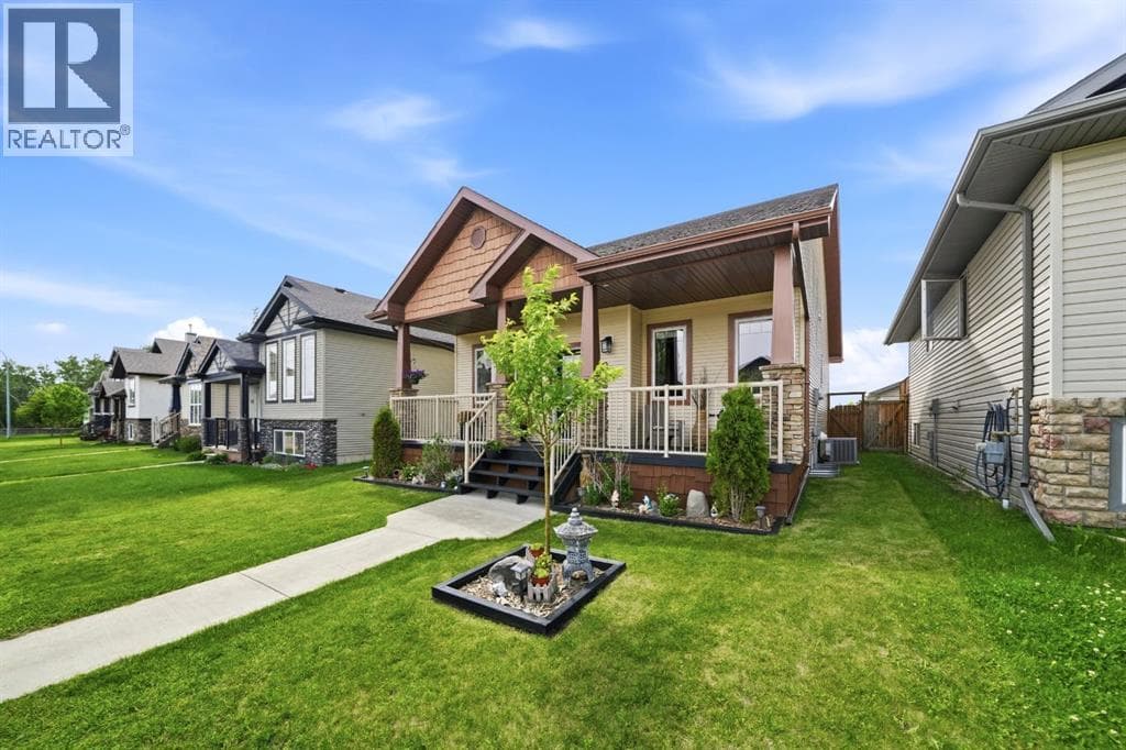 48 Vickers Close — photo 2