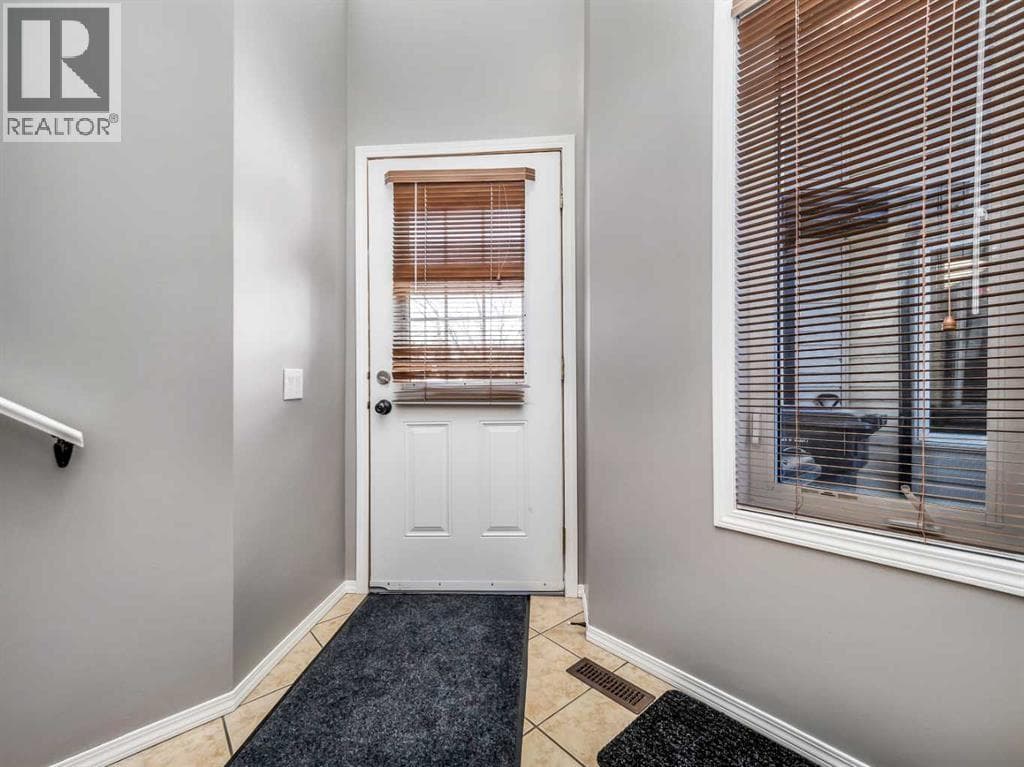 881 Kettles Street — photo 4