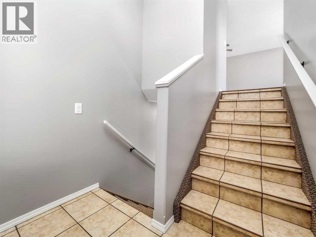 881 Kettles Street — photo 3