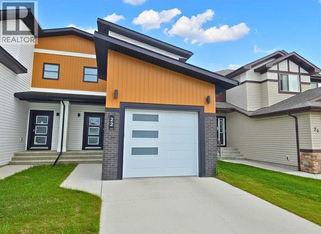 22 Earl Close