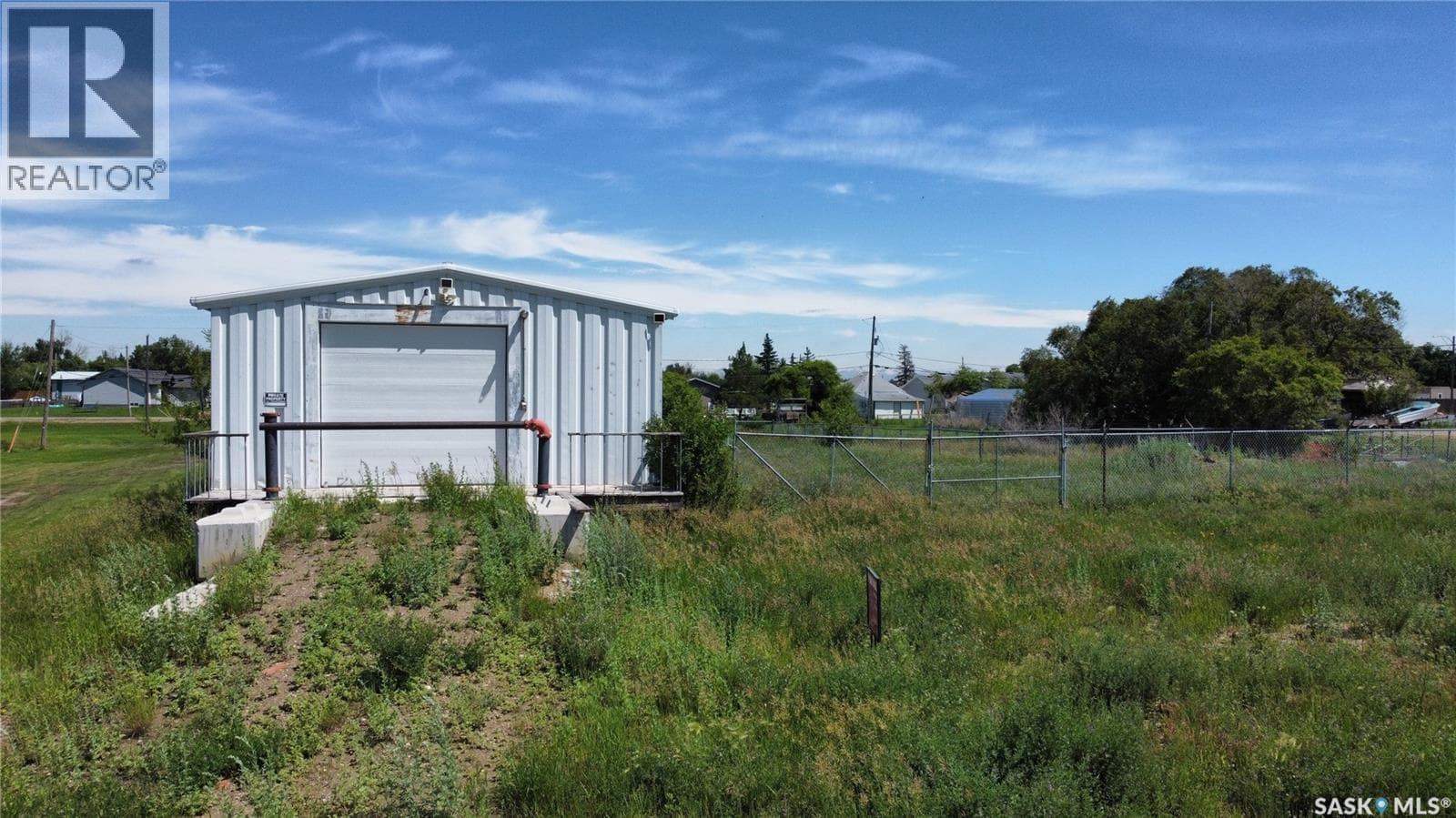 901 Railway AVENUE