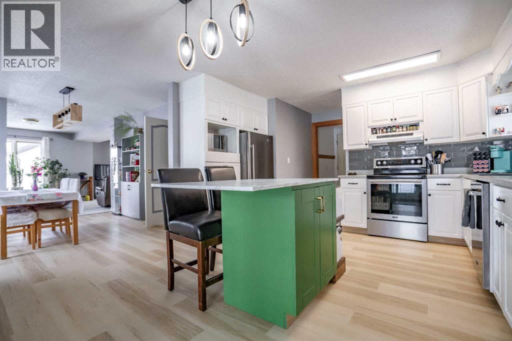 8 Grenier Ave — photo 2