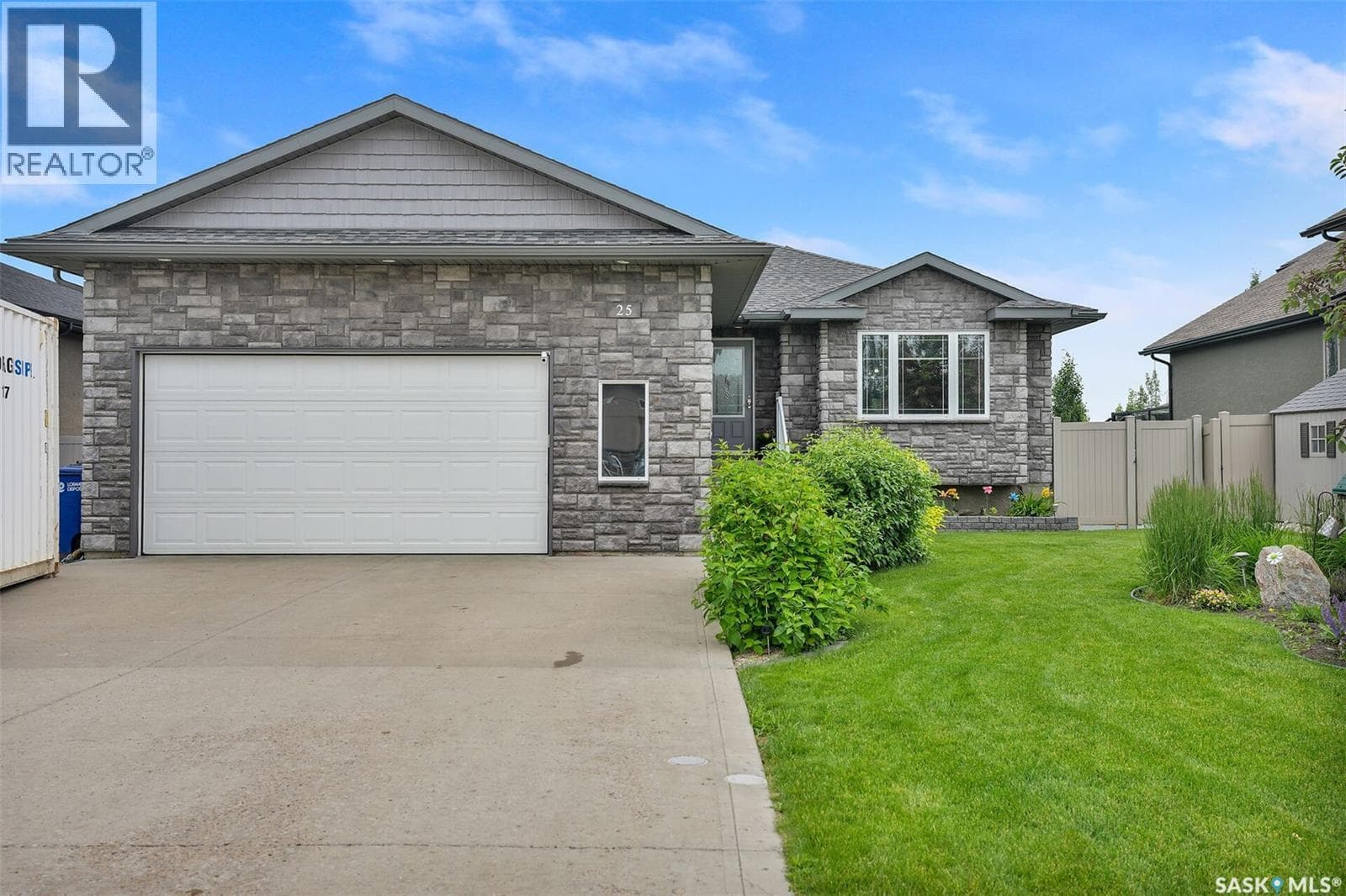 25 Emerald Hill DRIVE