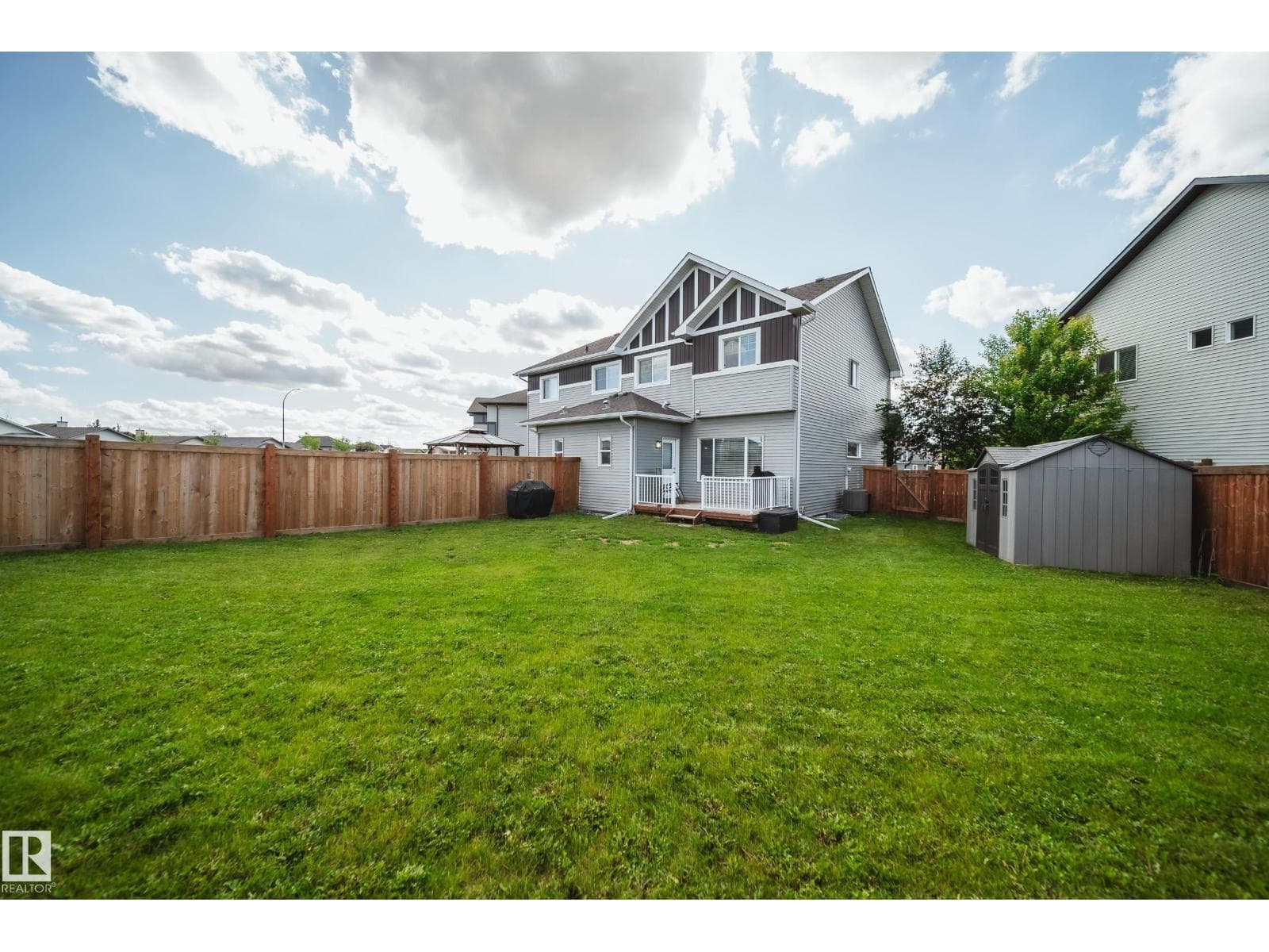 6305 167A AV NW — photo 4