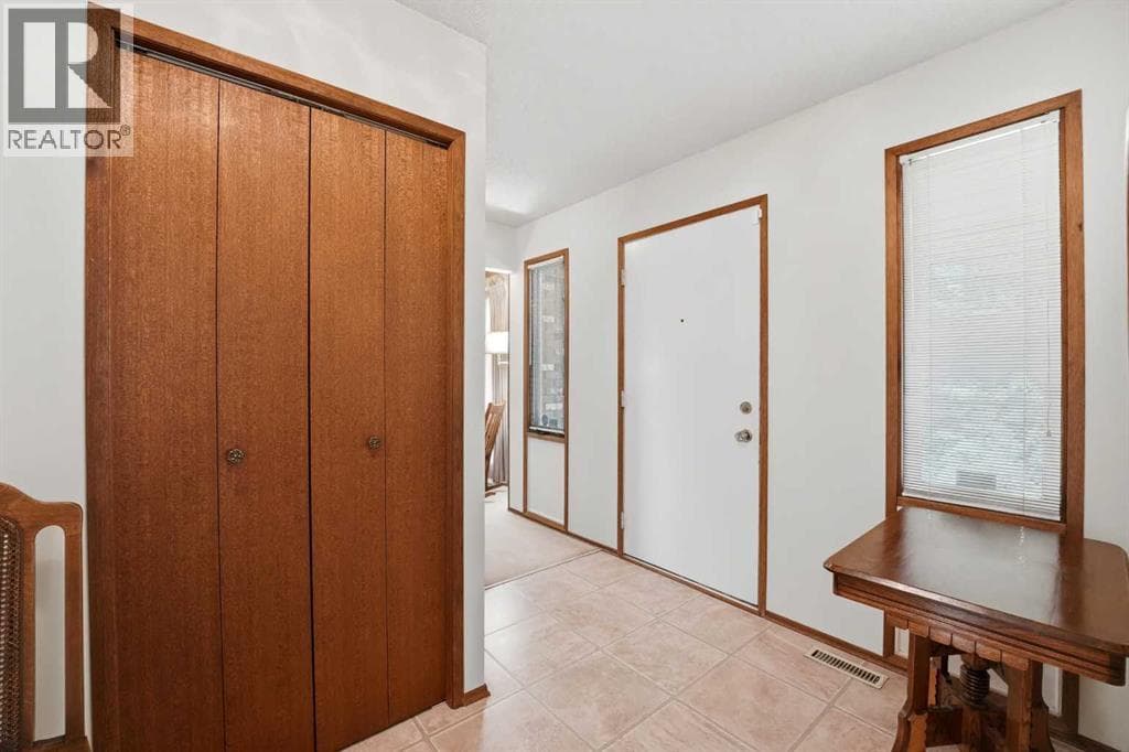 91 Hill Crescent — photo 4