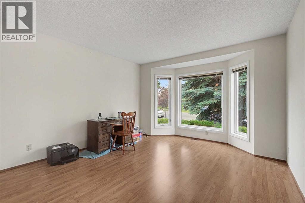 232 Erin Woods Drive SE — photo 4
