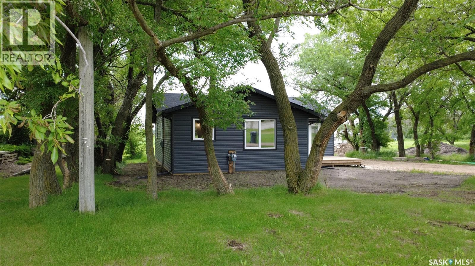 324 Penner STREET — photo 2
