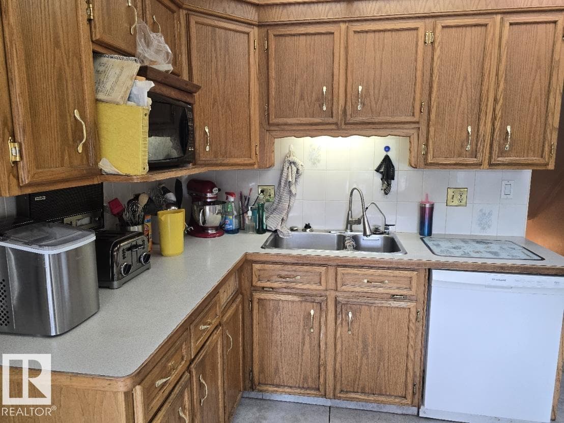 79 GARIEPY CR NW — photo 5