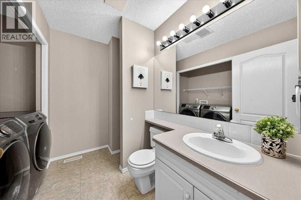 17 Edgeridge Terrace NW — photo 4